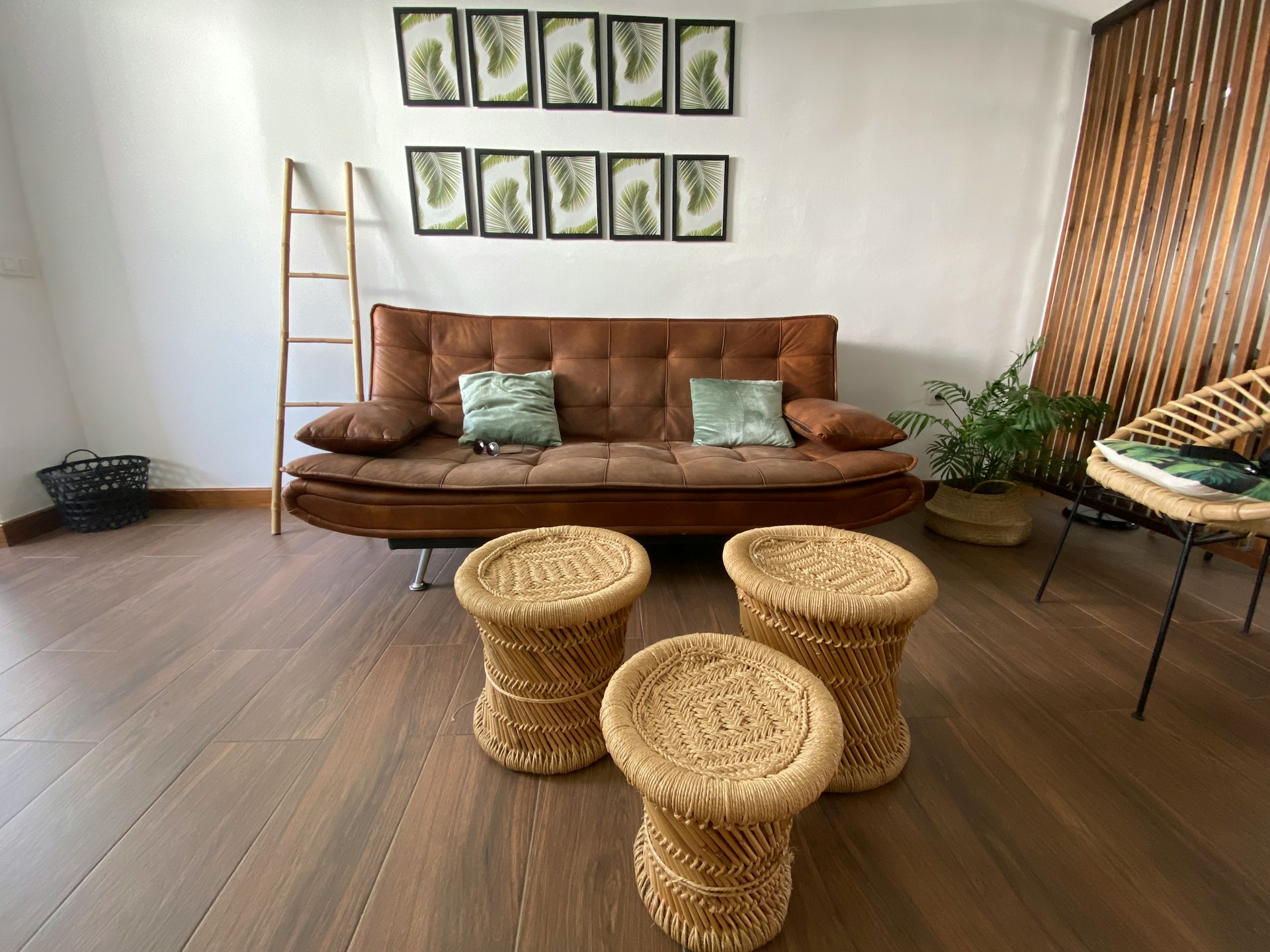 laminate flooring near me